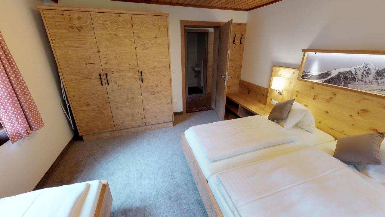 Familienparadies Wolfgangbauer Heiligenblut Exterior foto